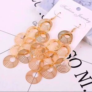 𝅺Geometric statement drop earrings
